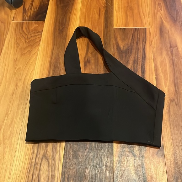 Sexy Runaway the Label one strap Cropped Top - Picture 2 of 5